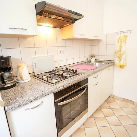 Apartman Titonel *