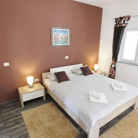 Apartmán Titonel *