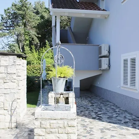 Apartman Titonel *